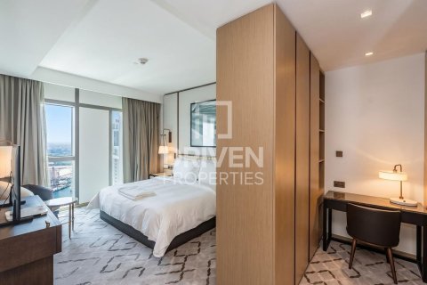 Снять в аренду квартиру в Address Harbour Point, Dubai Creek Harbour (The Lagoons), Дубай: 2 спальни, 104.33м², № 145288 - фото 7
