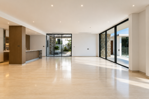 Villa in Dubai Sports City, Dubai 5 bedrooms, 775 sq.m. № 143574 - photo 3