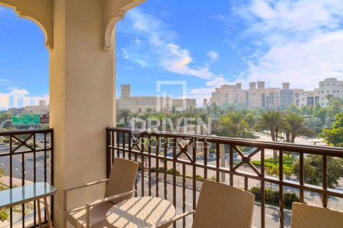 شقة في Umm Suqeim 3, ام سقيم, دبي 2 غرف نوم, 126.07 م² رقم 145145 - صورة 2