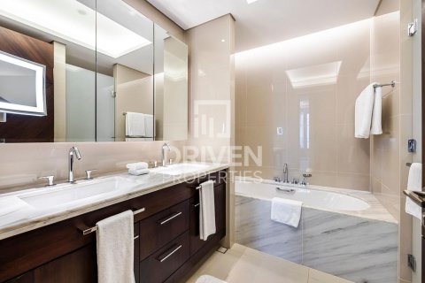 Apartment in The Address Sky View Towers, Downtown Dubai (Downtown Burj Dubai), Dubai 2 bedrooms, 157.84 sq.m. № 145506 - photo 13