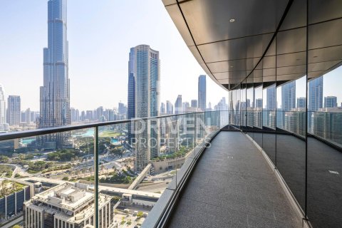 Apartment in The Address Sky View Towers, Downtown Dubai (Downtown Burj Dubai), Dubai 2 bedrooms, 157.84 sq.m. № 145506 - photo 15