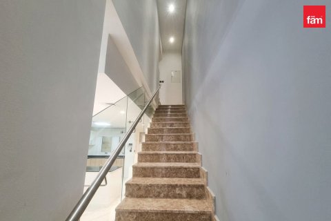 Townhouse in Dubai 2 bedrooms, 98.5 sq.m. № 145933 - photo 7