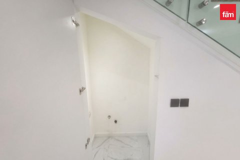 Townhouse in Dubai 2 bedrooms, 98.5 sq.m. № 145933 - photo 12