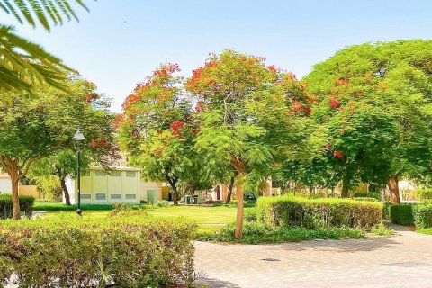 فيلا في فيلات, دبي 5 غرف نوم , 342.63 م² رقم 145739 - صورة 2