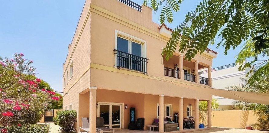 فيلا في فيلات, دبي 5 غرف نوم , 342.63 م² رقم 145739
