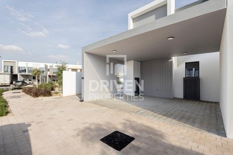 Adosado en Villanova, Dubai Land, Dubai, 4 dormitorios, 233.84 m², № 144538 - foto 2