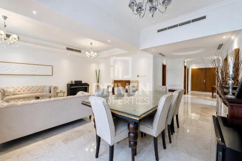 فيلا في فيلات, دبي 4 غرف نوم, 604.06 م² رقم 144423 - صورة 4