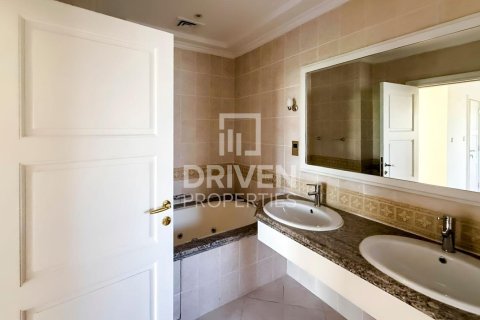 Villa à Canal Cove Villas, Palm Jumeirah, Dubai, 4 chambres, 468.79 m², № 145539 - photo 24