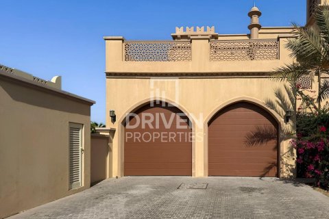 Villa à Canal Cove Villas, Palm Jumeirah, Dubai, 4 chambres, 468.79 m², № 145539 - photo 5