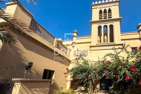 Villa à Canal Cove Villas, Palm Jumeirah, Dubai, 4 chambres, 468.79 m², № 145539 - photo 8