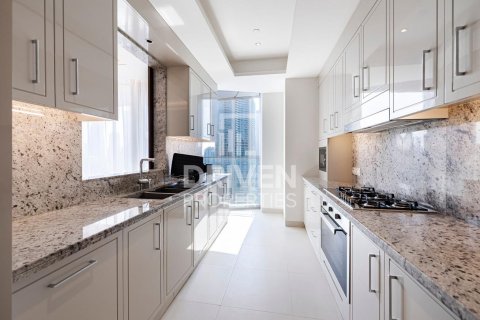 Apartment in The Address Sky View Towers, Downtown Dubai (Downtown Burj Dubai), Dubai 3 bedrooms, 187.76 sq.m. № 145121 - photo 13