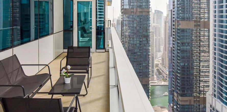 Appartement à Dubai, 2 chambres, 165 m², № 143629