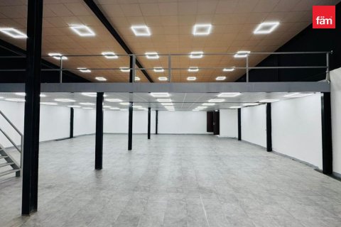 Warehouse in Al Quoz, Dubai 182 sq.m. № 143348