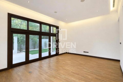 Villa en Jasmine Leaf, Al Barari, Dubai, 6 dormitorios, 1017.57 m², № 144741 - foto 7