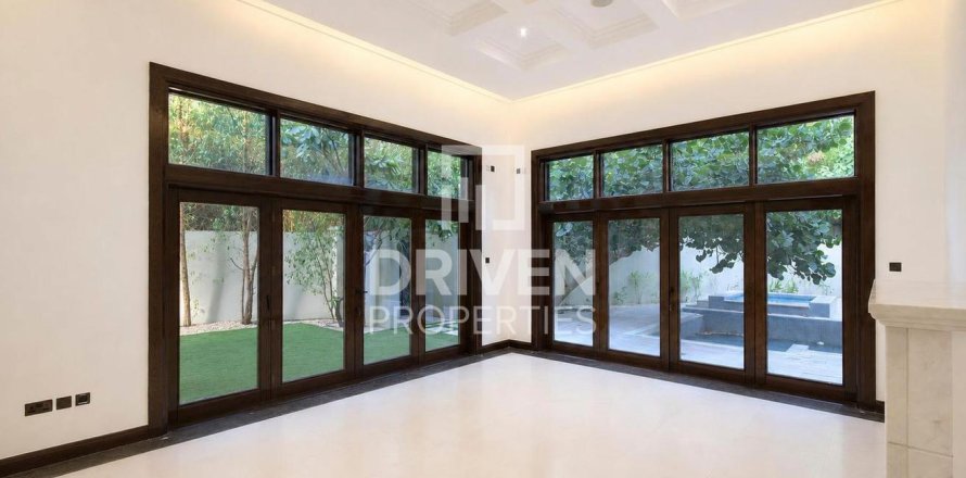 Villa en Jasmine Leaf, Al Barari, Dubai, 6 dormitorios, 1017.57 m², № 144741
