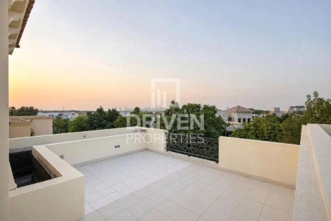 Villa en Jasmine Leaf, Al Barari, Dubai, 6 dormitorios, 1017.57 m², № 144741 - foto 27