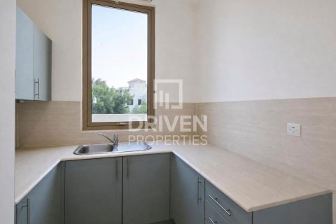 Villa en Jasmine Leaf, Al Barari, Dubai, 6 dormitorios, 1017.57 m², № 144741 - foto 14