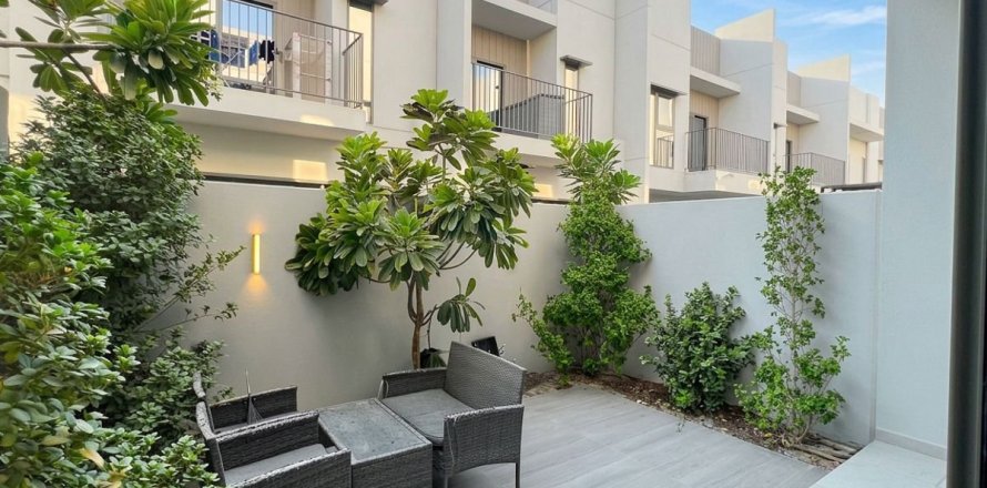 Townhouse in Mohammed Bin Rashid City, Dubai 2 bedrooms, 112.2 sq.m. № 144013