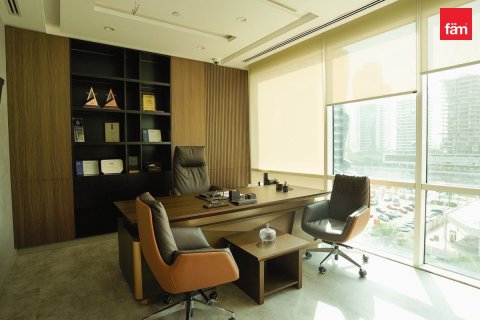 Office in Business Bay, Dubai 181.4 sq.m. № 143702 - photo 16