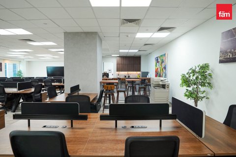 Office in Business Bay, Dubai 181.4 sq.m. № 143702 - photo 23