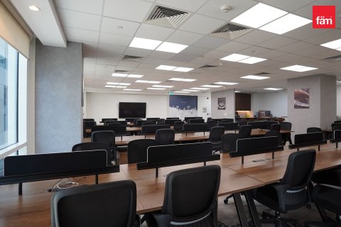 Office in Business Bay, Dubai 181.4 sq.m. № 143702 - photo 9