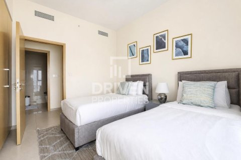 Appartement à Burj Royale, Downtown Dubai (Downtown Burj Dubai), Dubai, 2 chambres, 101.17 m², № 144162 - photo 11