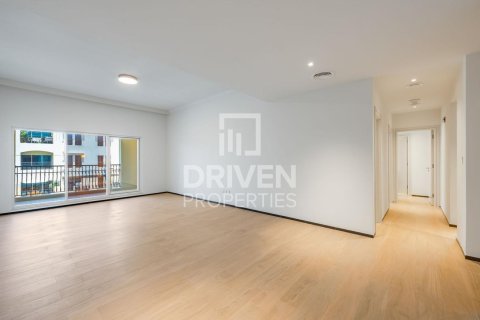 Снять в аренду квартиру в Umm Suqeim 3, Умм-Сукейм, Дубай: 2 спальни, 124.95м², № 145556 - фото 5
