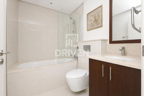 Apartment in BLVD Crescent, Downtown Dubai (Downtown Burj Dubai), Dubai 1 bedroom, 107.67 sq.m. № 145345 - photo 12