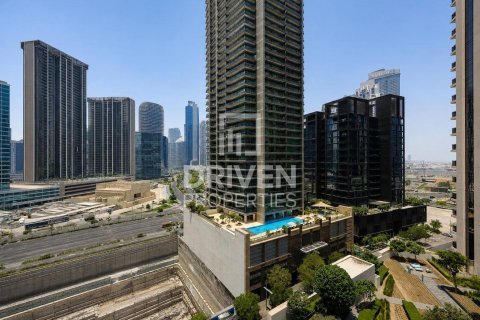 Apartment in BLVD Crescent, Downtown Dubai (Downtown Burj Dubai), Dubai 1 bedroom, 107.67 sq.m. № 145345 - photo 13