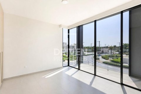 Villa in Dubai Hills Estate, Dubai 5 bedrooms, 649.02 sq.m. № 145043 - photo 14