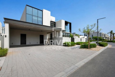 Villa in Dubai Hills Estate, Dubai 5 bedrooms, 649.02 sq.m. № 145043 - photo 29