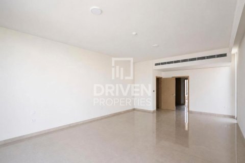 Villa in Dubai Hills Estate, Dubai 5 bedrooms, 649.02 sq.m. № 145043 - photo 11