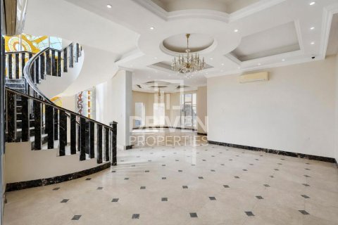 Villa à Al Quoz, Dubai, studio, 950.03 m², № 145307