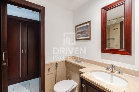 Apartment in Downtown Dubai (Downtown Burj Dubai), Dubai 1 bedroom, 74.88 sq.m. № 145352 - photo 11