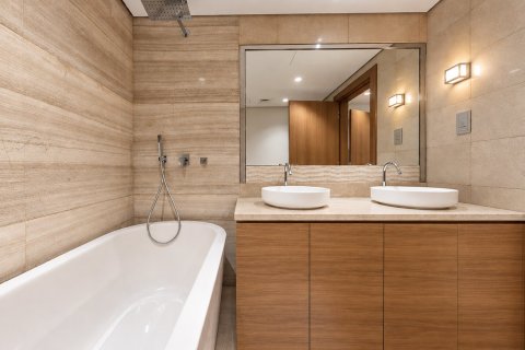 Penthouse in Business Bay, Dubai 4 bedrooms, 602.01 sq.m. № 145763 - photo 19