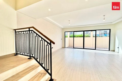 Townhouse in Dubai 3 bedrooms, 219.6 sq.m. № 144030 - photo 2