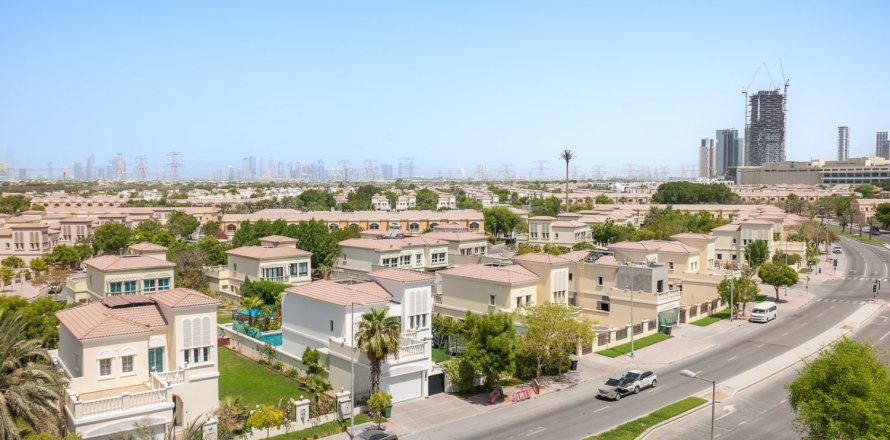 Appartement à Jumeirah Village Triangle, Dubai, 2 chambres, 176 m², № 143550