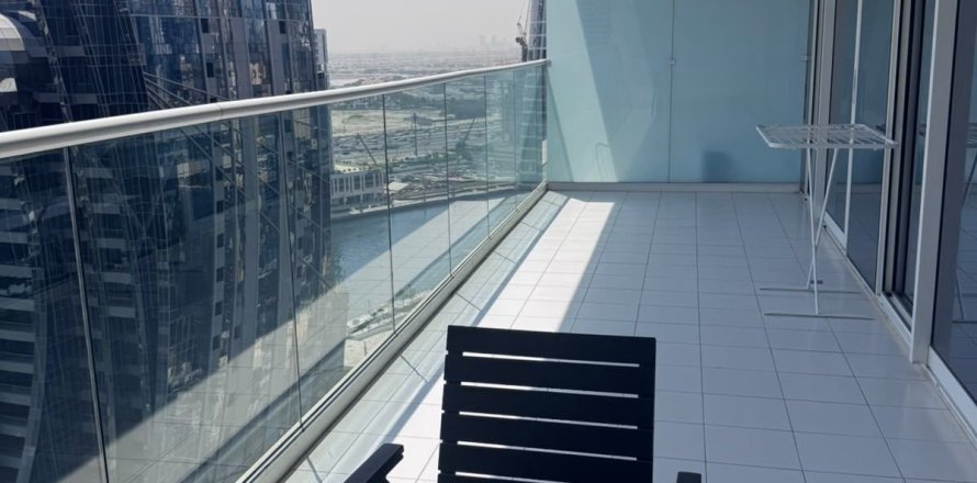 Appartement à Business Bay, Dubai, 2 chambres, 83.8 m², № 143920