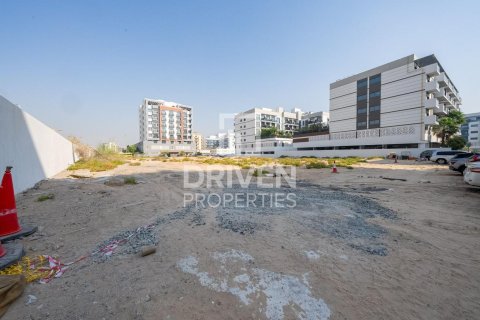 Land in Al Warsan, Dubai 2420.87 sq.m. № 145003 - photo 11