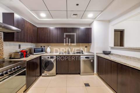 Apartment in The Crescent, Palm Jumeirah, Dubai 2 bedrooms, 181.72 sq.m. № 144446 - photo 12