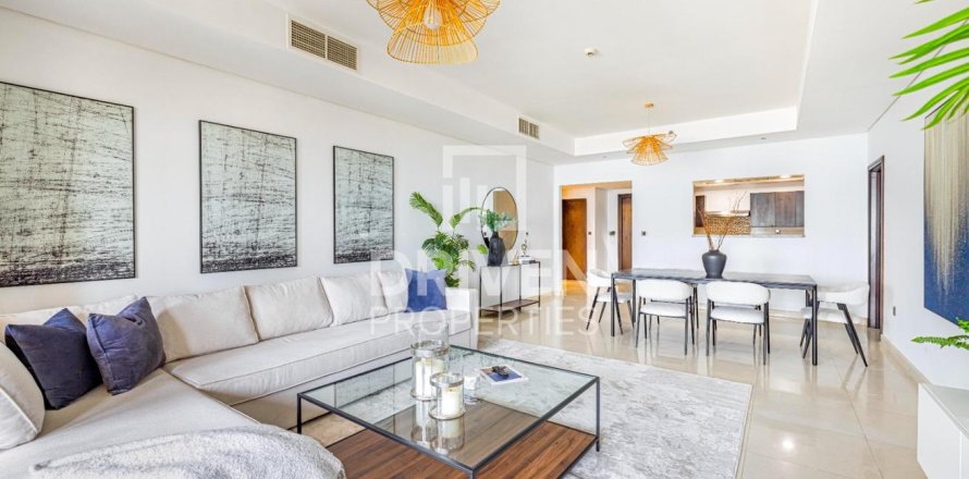 Apartment in The Crescent, Palm Jumeirah, Dubai 2 bedrooms, 181.72 sq.m. № 144446