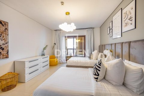 Apartment in The Crescent, Palm Jumeirah, Dubai 2 bedrooms, 181.72 sq.m. № 144446 - photo 8