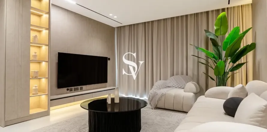 Apartment in Dubai Land, Dubai 2 bedrooms, 142 sq.m. № 118592