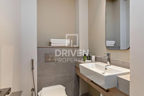 Apartment in Vida Residences Dubai Mall, Downtown Dubai (Downtown Burj Dubai), Dubai 1 bedroom, 76.09 sq.m. № 145323 - photo 17