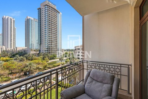 Apartment in The Views, Dubai 2 bedrooms, 116.04 sq.m. № 145355 - photo 13