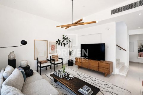 Adosado en Safi, Town Square, Dubai, 3 dormitorios, 188.22 m², № 144671 - foto 1