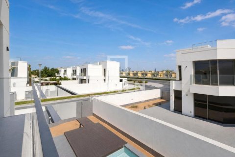 Villa in Jumeirah Park, Dubai 5 bedrooms, 547.57 sq.m. № 145235 - photo 28