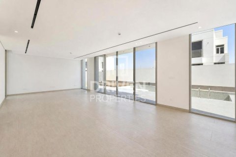 Villa in Jumeirah Park, Dubai 5 bedrooms, 547.57 sq.m. № 145235 - photo 4
