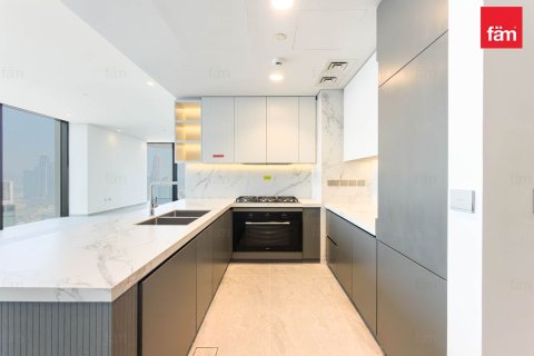 Apartment in Business Bay, Dubai 4 bedrooms, 240.7 sq.m. № 145916 - photo 8