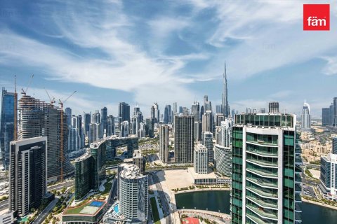 Apartment in Business Bay, Dubai 4 bedrooms, 240.7 sq.m. № 145916 - photo 16
